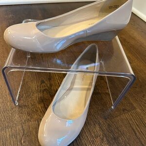 CL by Laundry Patent Glossy Beige Ballet Wedges - Women’s 11M
